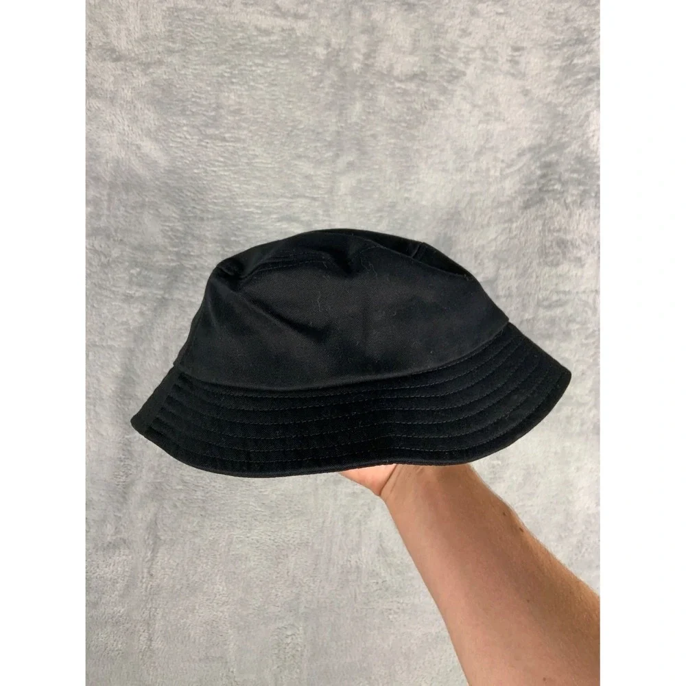 Bad Bunny Un Verano Sin Ti Heart Bucket Hat Black Embroidered Sun